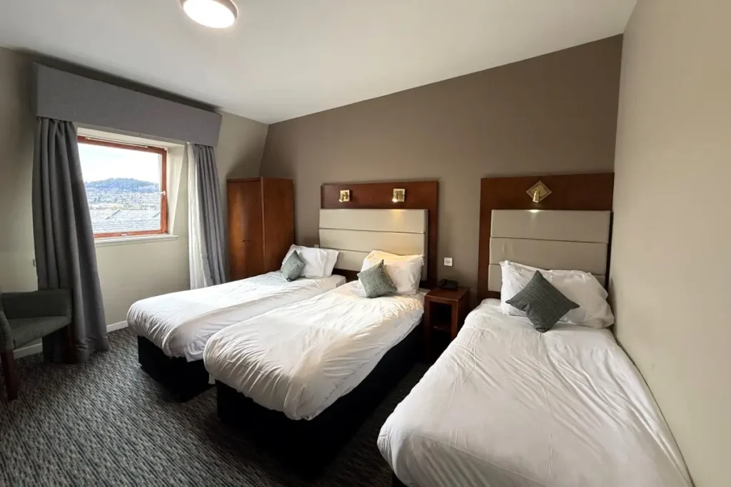 Triple Room 2